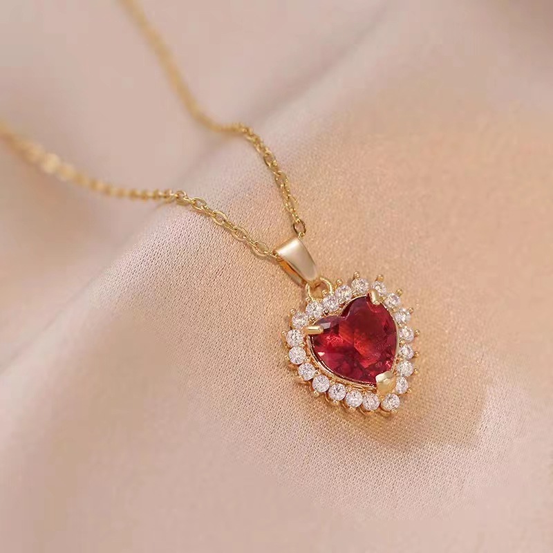 Fashion Micro-inlaid Pendant Ruby Heart Necklace - Image 9